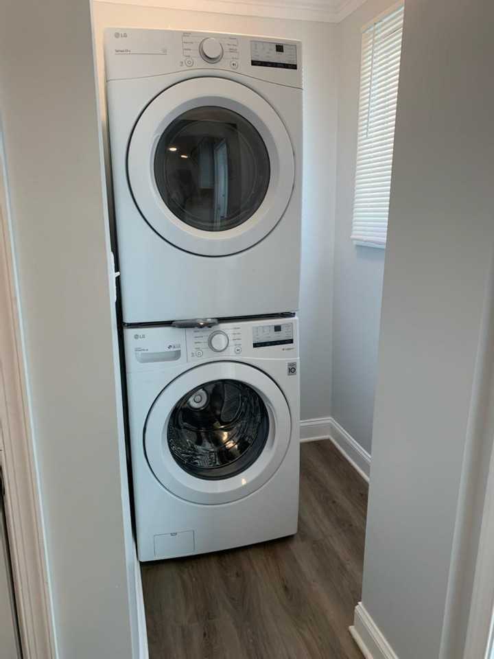 4626 Reisterstown Rd - 6 W/Private Bath Available $850 - Photo 5 of 13