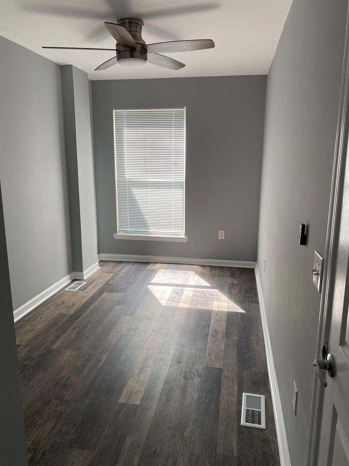 627 Denison Street - Photo 4 of 12