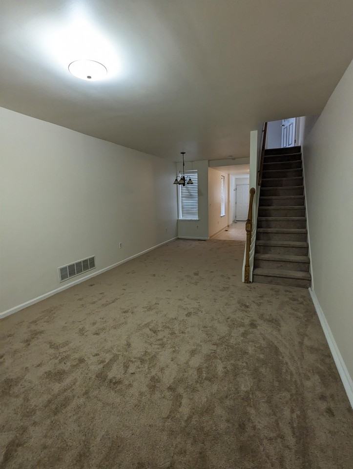 1124 N Walnut St #1 - Photo 2 of 9