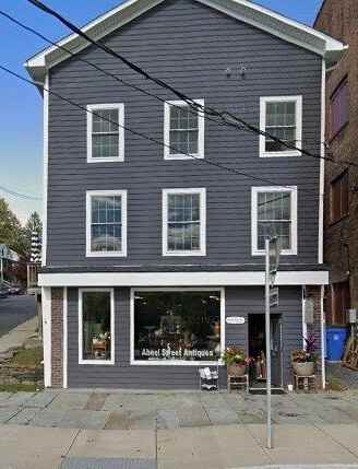 115 Abeel St - Photo 3 of 5
