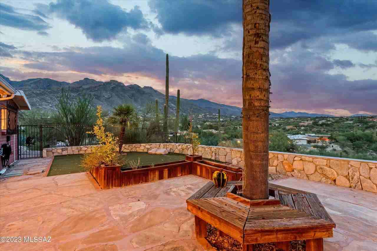 6501 N Columbus Blvd #1 - Photo 3 of 19