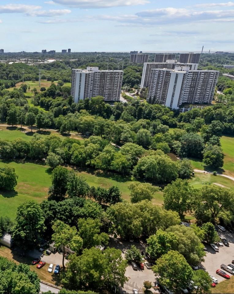 205 Wynford Drive - Photo 2 of 8