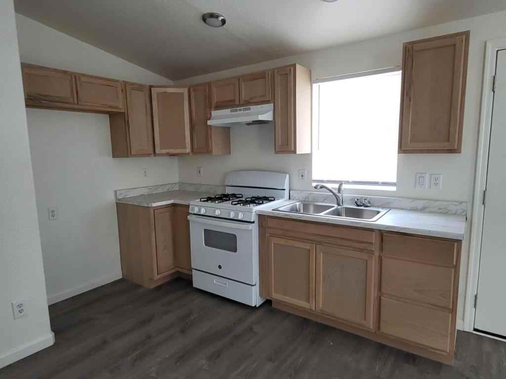 3974 E Shaeffer Ave - Photo 4 of 7