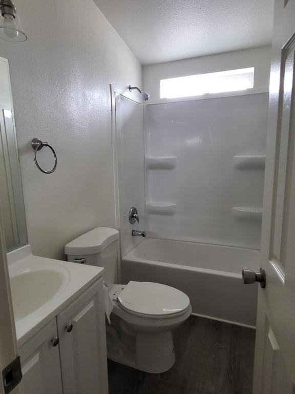 3974 E Shaeffer Ave - Photo 5 of 7