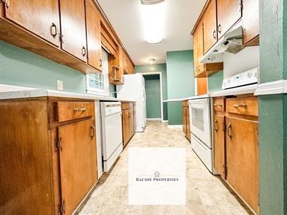 104 Mitchell St - Photo 2 of 12