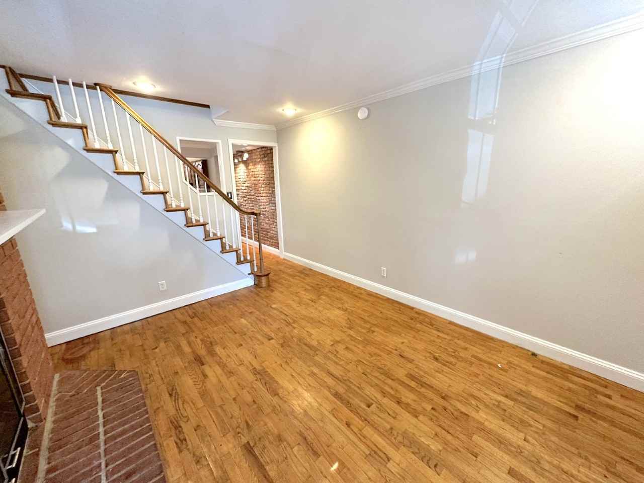 26 Poultney St - Photo 3 of 28