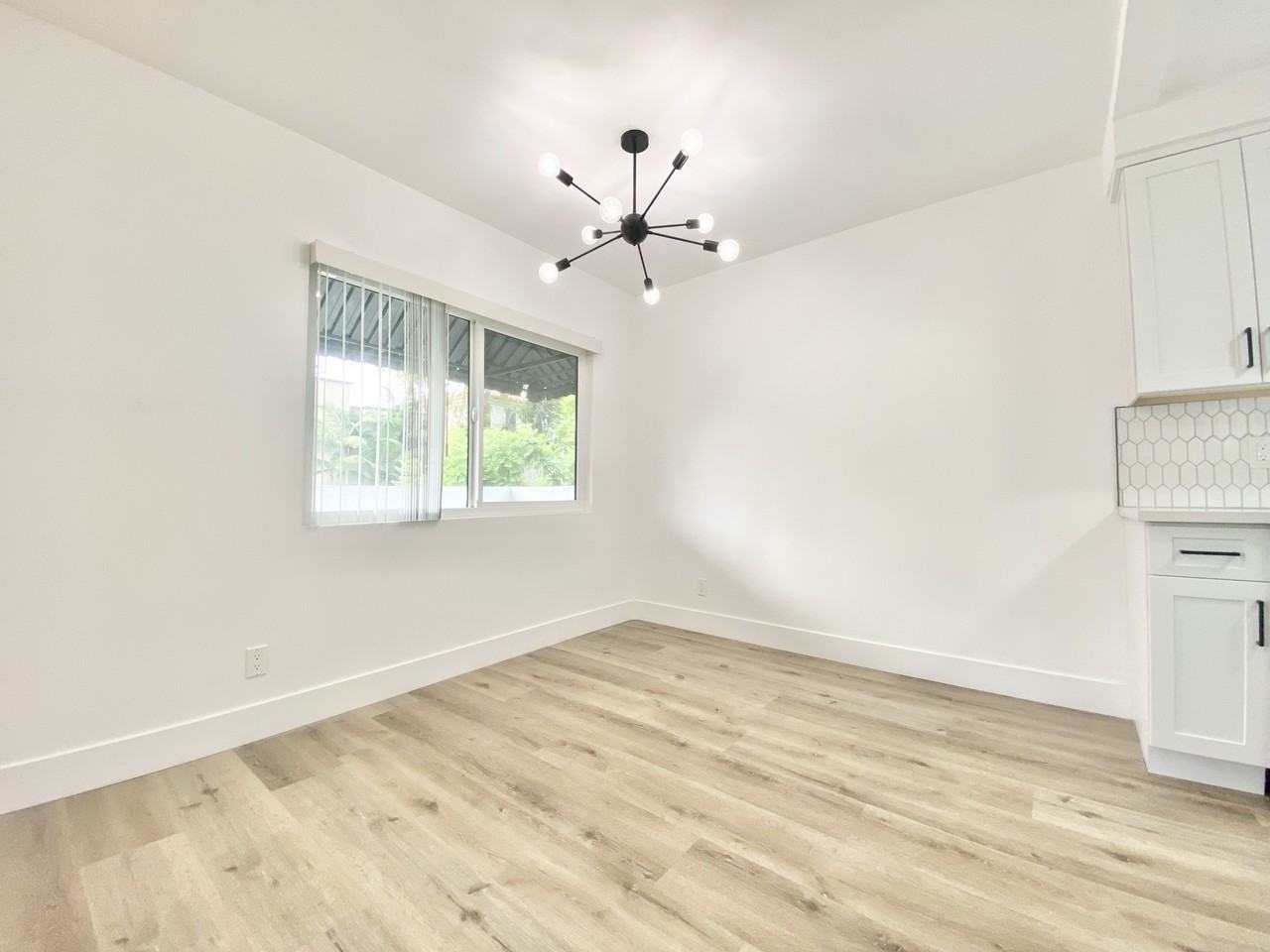 904 N Sierra Bonita Ave #6A - Photo 3 of 15