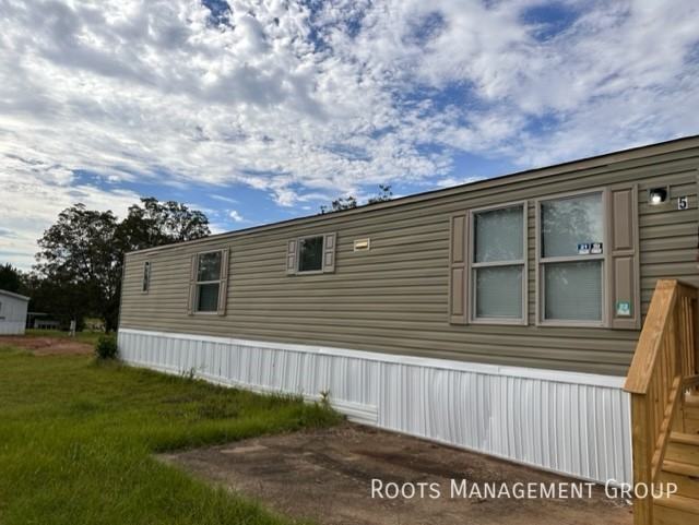 2710 W Oakridge Dr #5