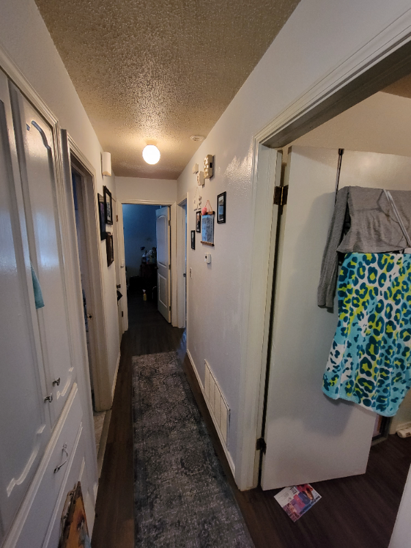 705 Greenvale Rd - Photo 3 of 10