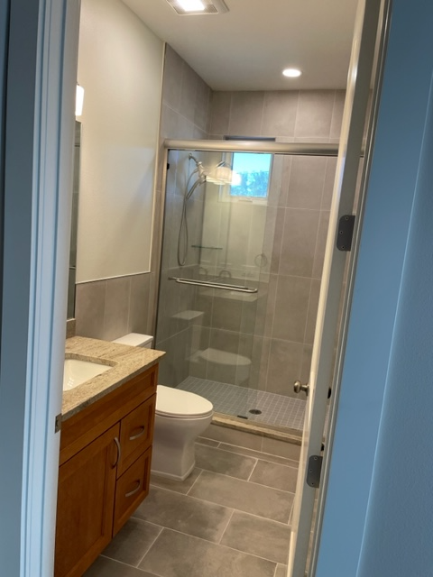 8333 Bayshore Dr - Photo 2 of 16