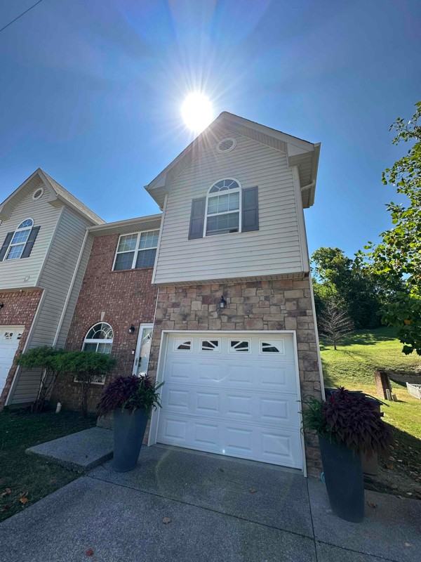 827 Spence Enclave Ln - Photo 3 of 37