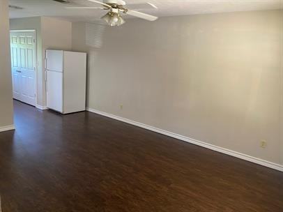 259-284 North Pecan Street - Photo 2 of 13