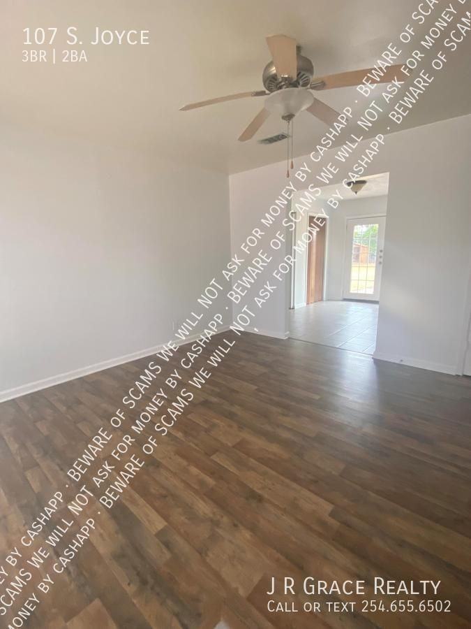 107 S Joyce St - Photo 2 of 10