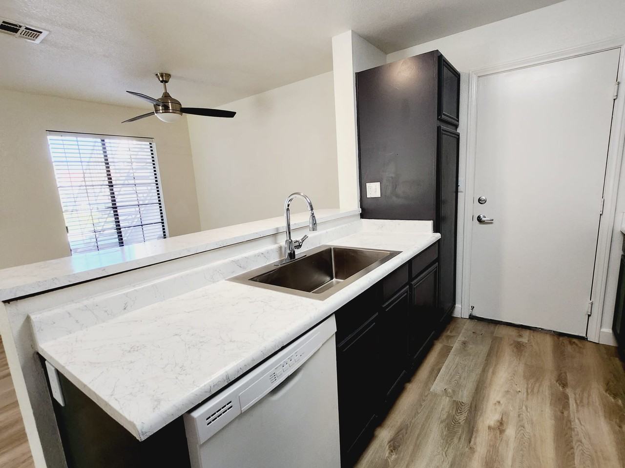 2617 S Durango Dr #1 - Photo 7 of 26