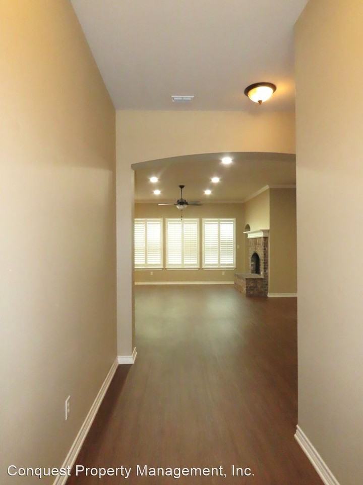 414 Asher Ln - Photo 3 of 37