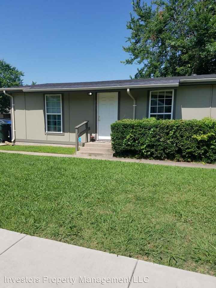 109 W Hayes St - Photo 3 of 13