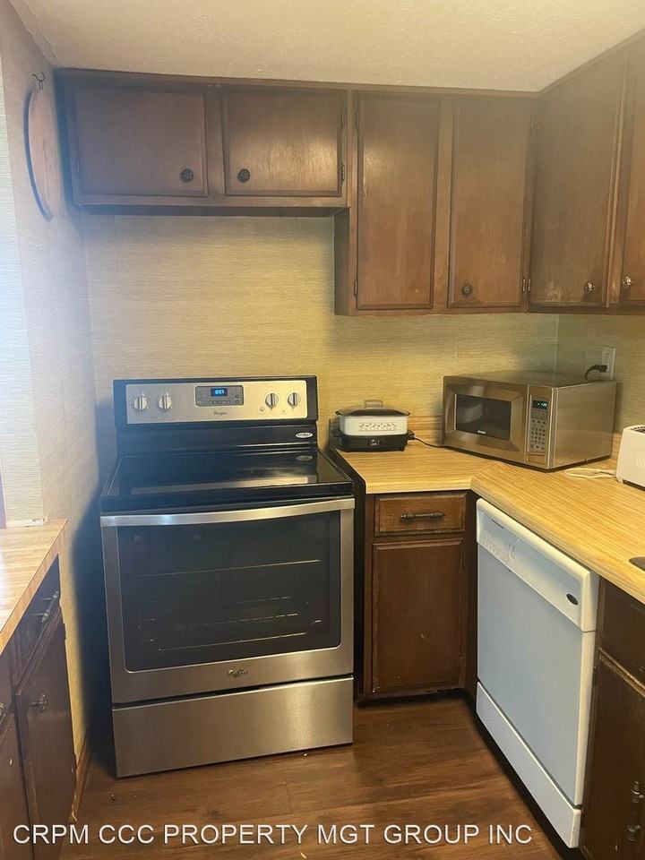 5817 S Lagoon Dr - Photo 3 of 14