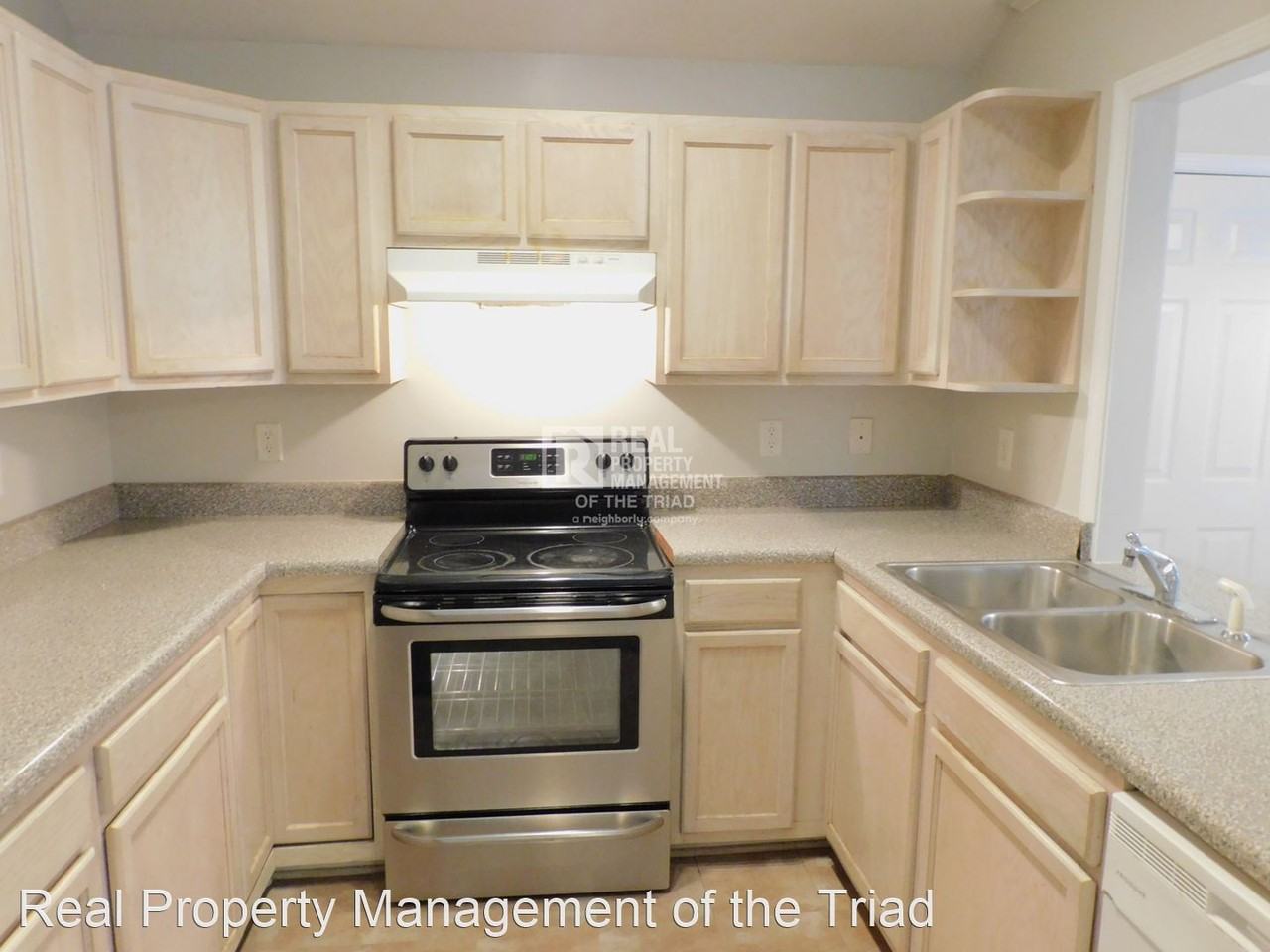 1802 11th St - Photo 3 of 24