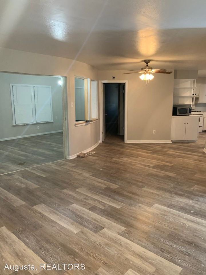 1966 Amarillo St - Photo 3 of 22