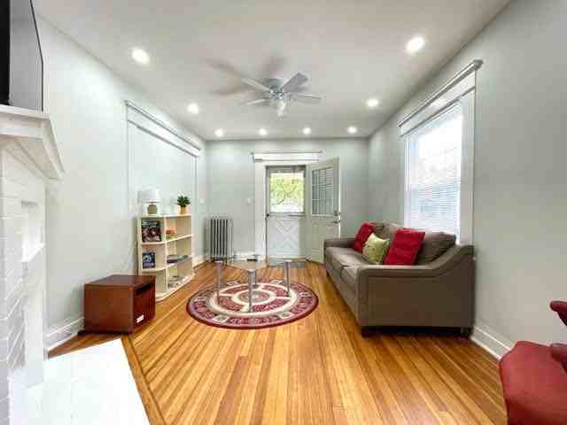 70 Valley Rd #1stFL - Photo 3 of 8