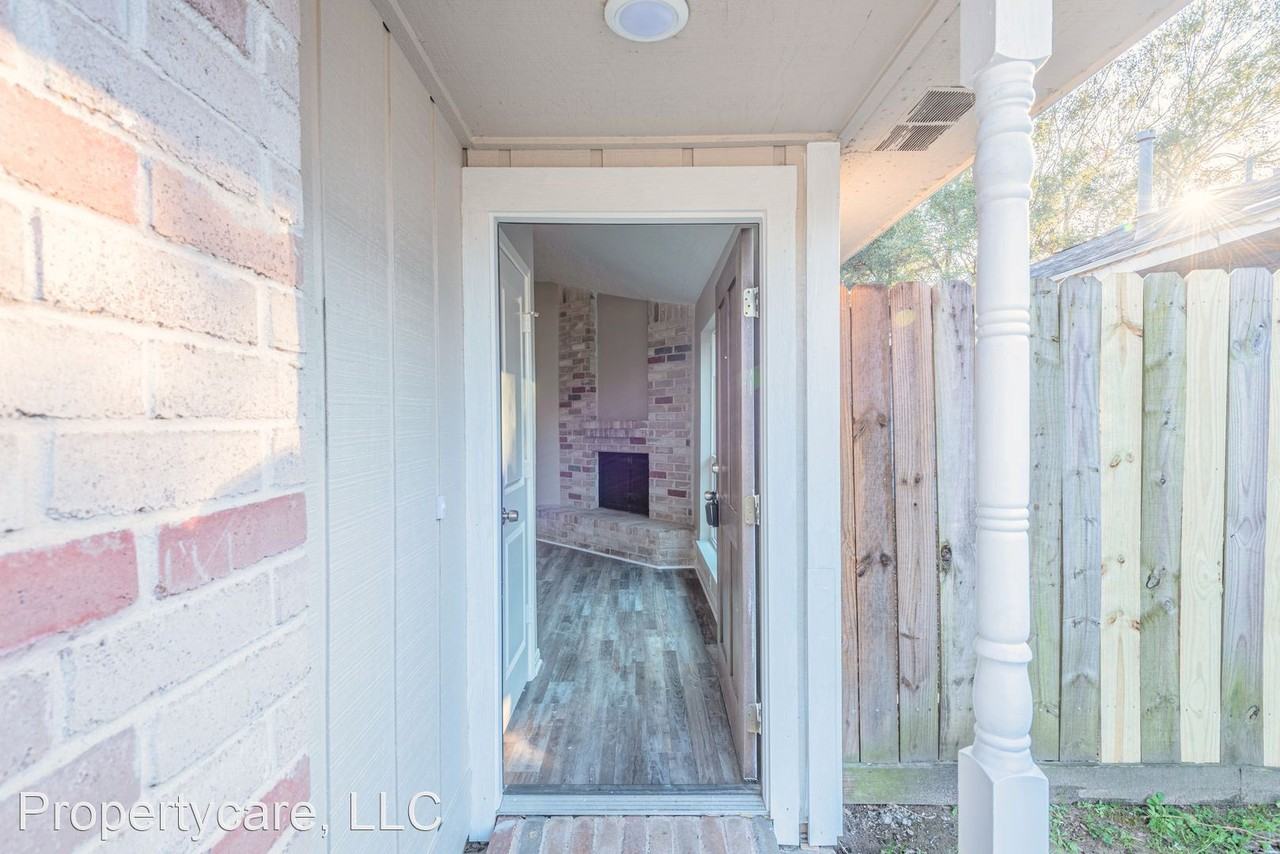 9111 Goodmeadow Dr - Photo 2 of 17