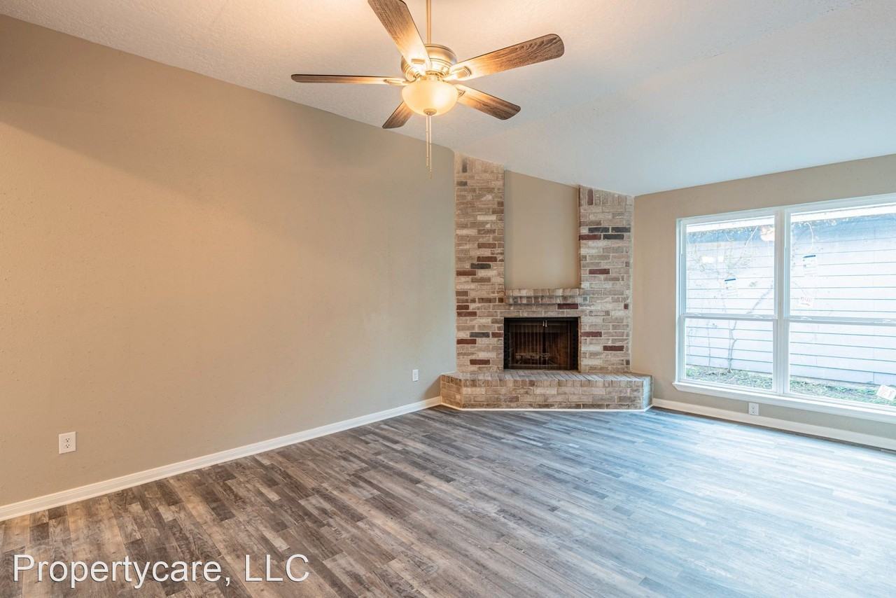 9111 Goodmeadow Dr - Photo 3 of 17