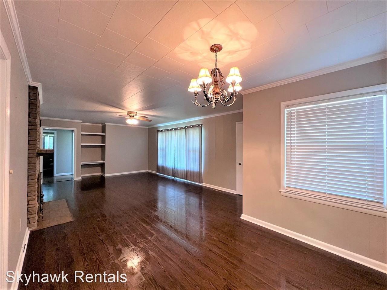 1309 S Sunswept Dr - Photo 2 of 6