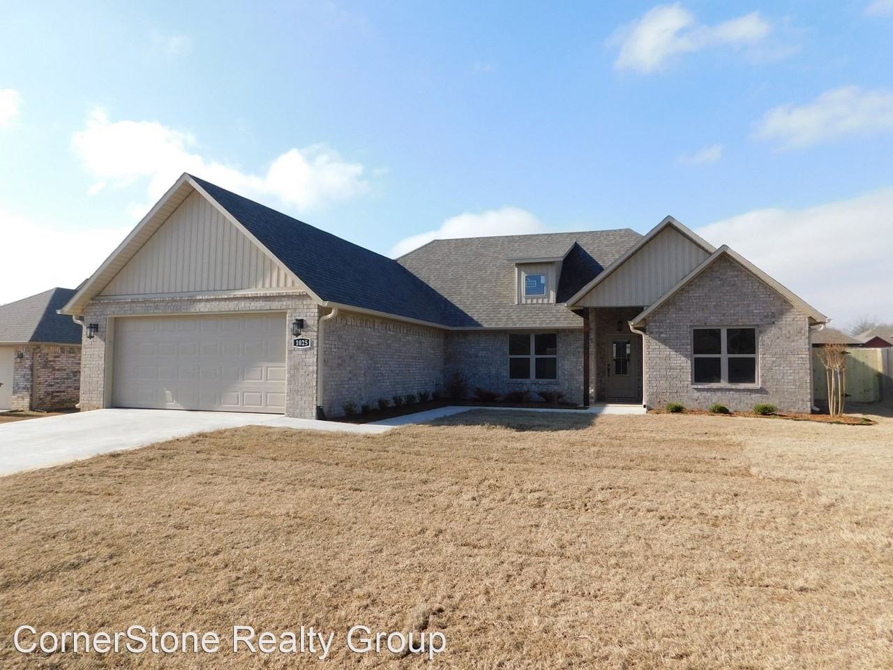 1025 Mourning Dove Way, Barling, AR 72923 3 Bedroom House for 2,000