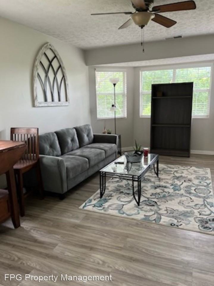 9311 Preston Hwy - Photo 2 of 6