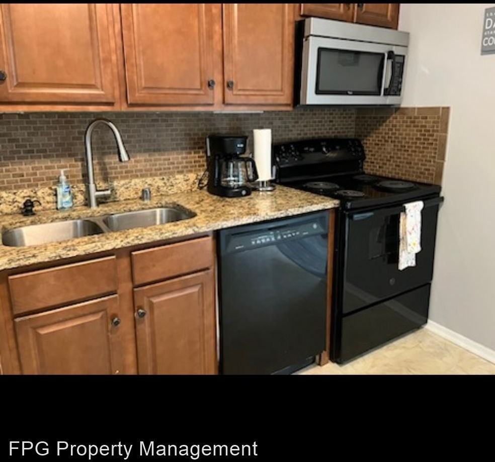 9311 Preston Hwy - Photo 3 of 6