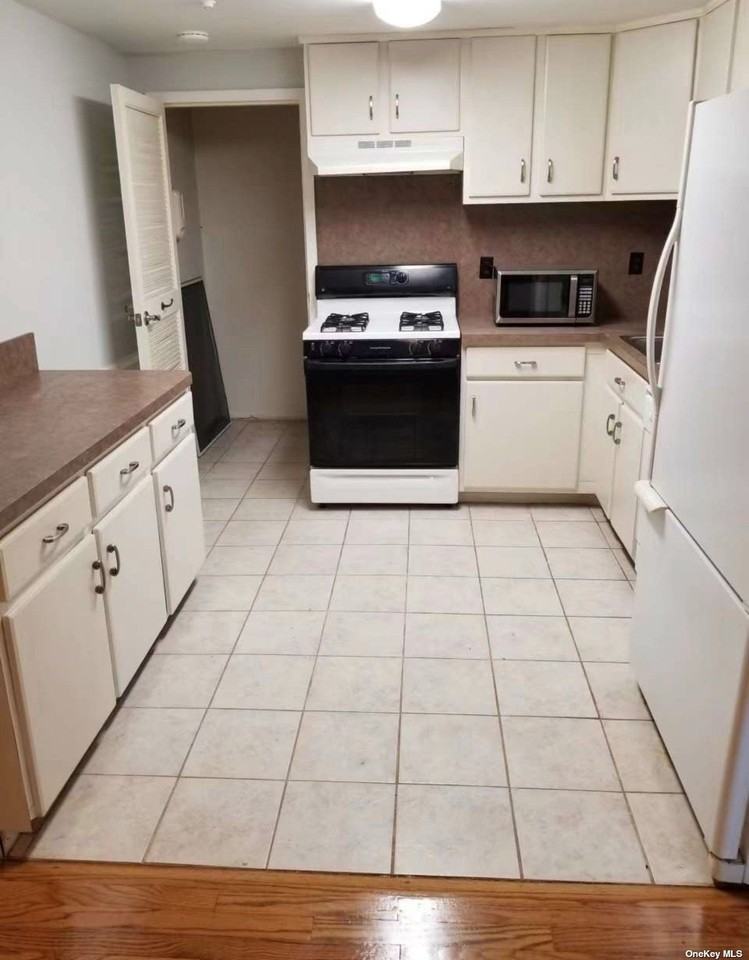 661 Blue Ridge Dr - Photo 3 of 12