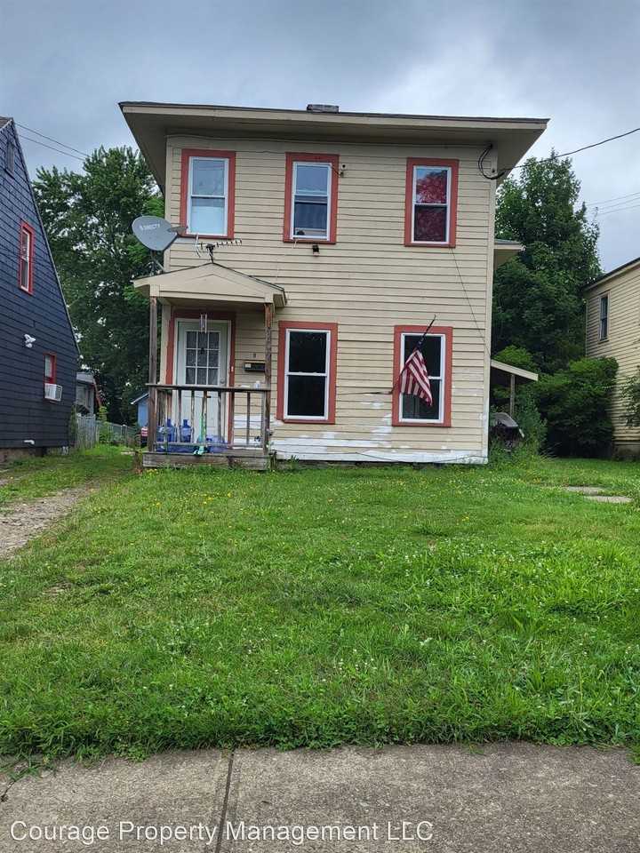 307 West Ave - Photo 2 of 4