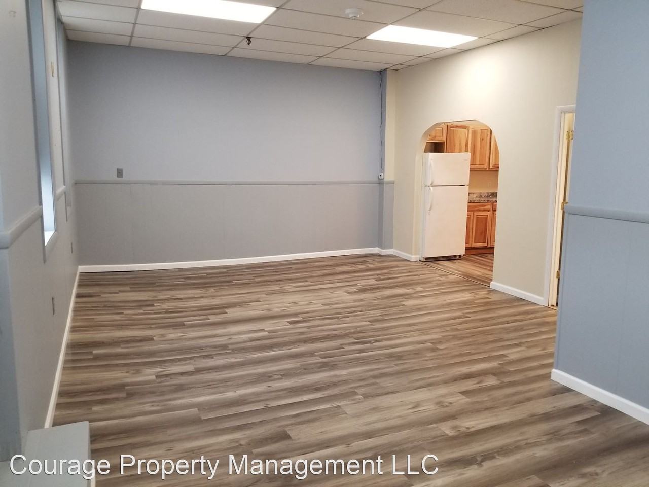 451 E Market St - Photo 3 of 48