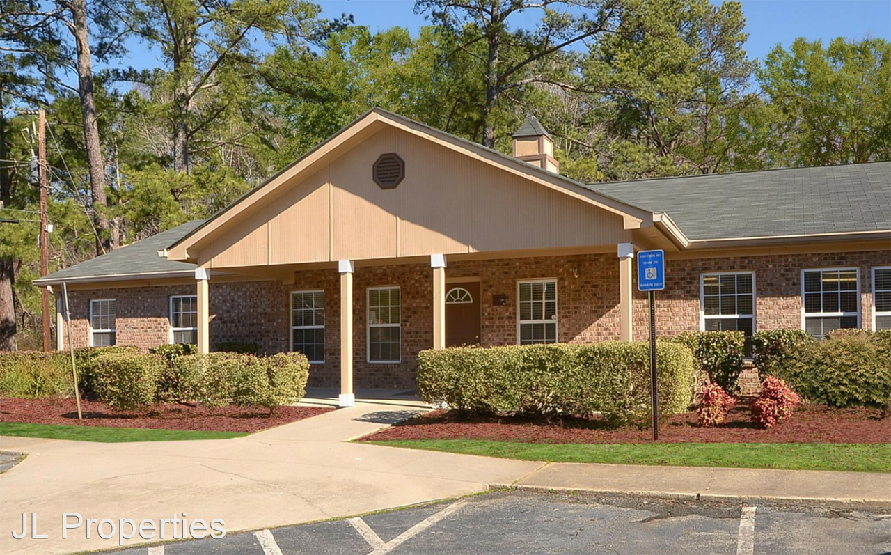 Greenbriar Commons - Photo 2 of 50