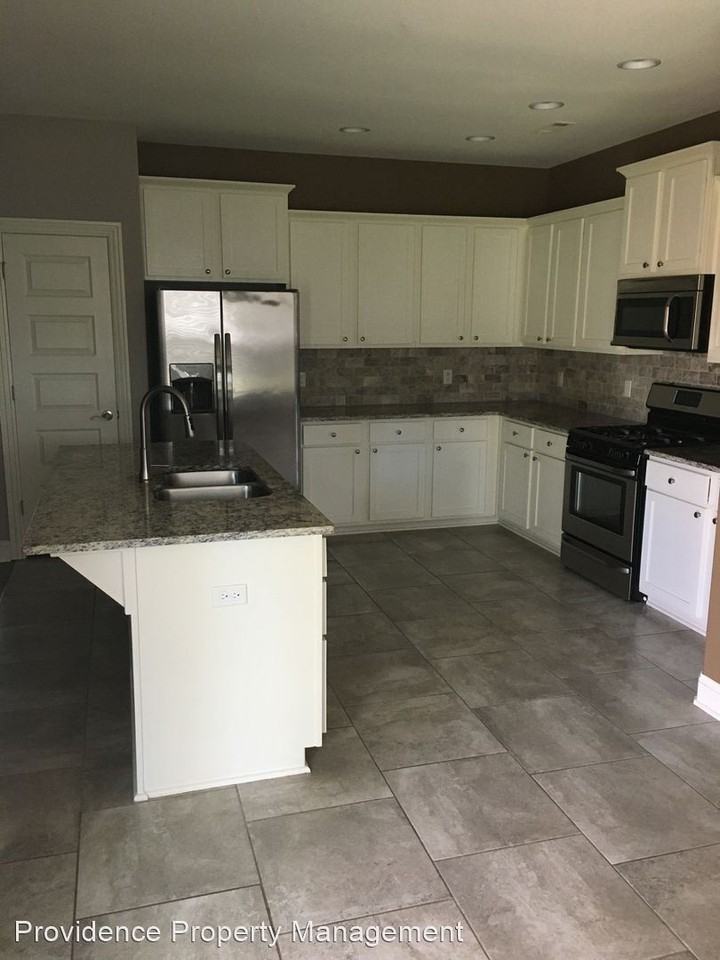 1665 S Summer Rose Ave - Photo 2 of 12