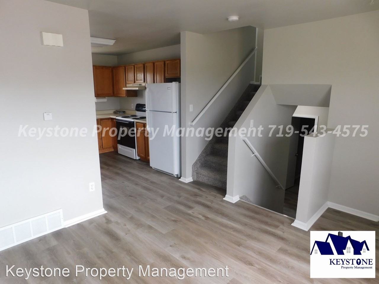 860 & 862 S. Bellflower Drive - Photo 3 of 14