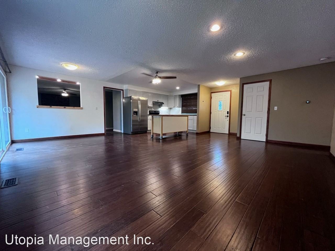 824 Se 207th Ave - Photo 3 of 34