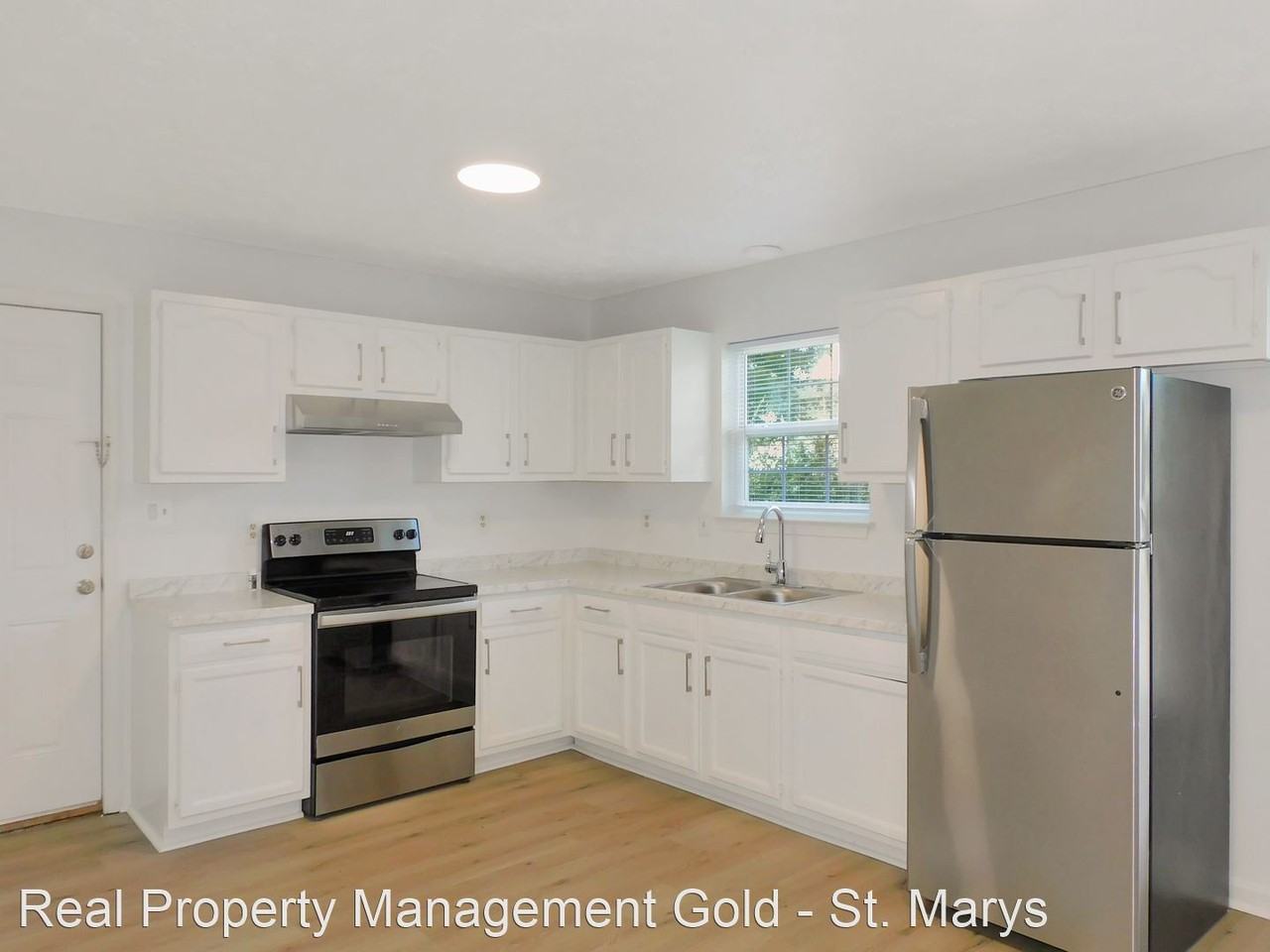 45906 Lexington Ct - Photo 3 of 14