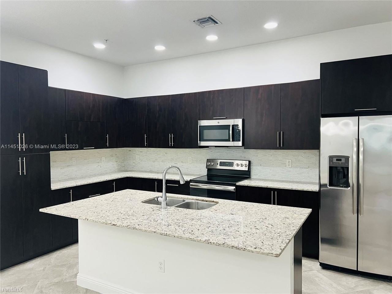 12432 Nw 18th Ct - Photo 2 of 12