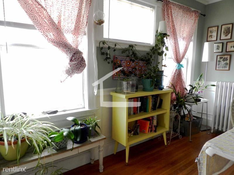 94 Beechcroft St - Photo 2 of 8