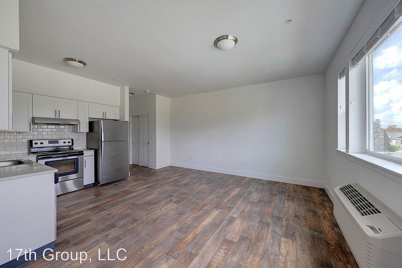 5511 NE 17th Avenue - Photo 2 of 7