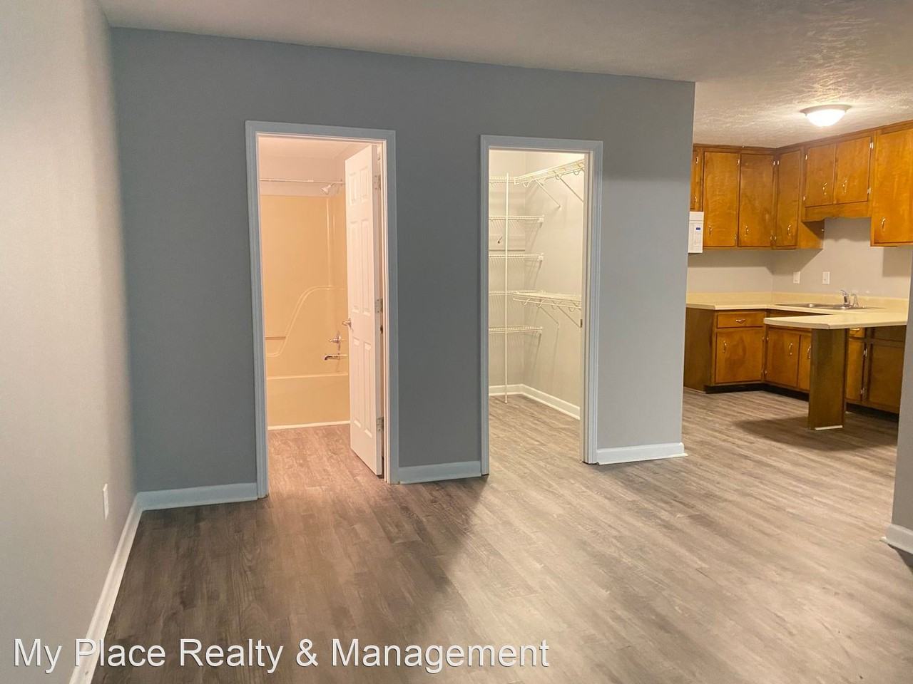 812 Bradley St - Photo 2 of 11