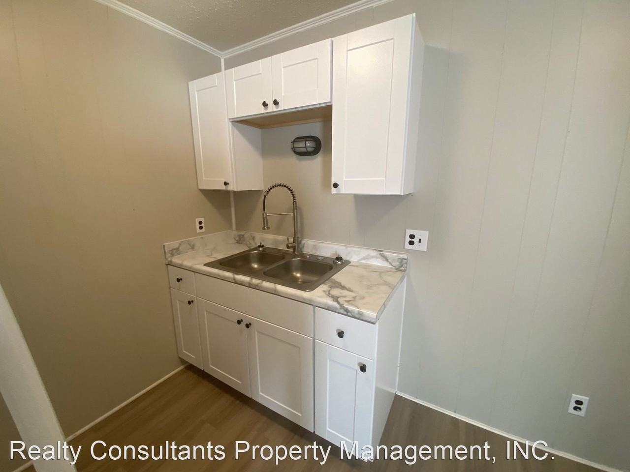 3980 Bradford Court - Photo 3 of 25