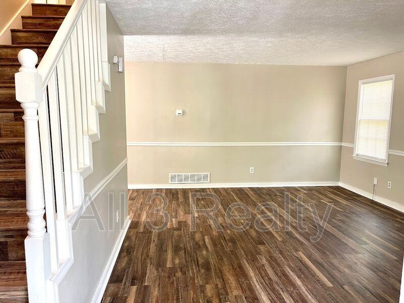 1939 Bonnie Ridge Dr - Photo 3 of 20