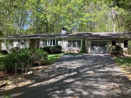 featured image of 24 Glen Cove Rd