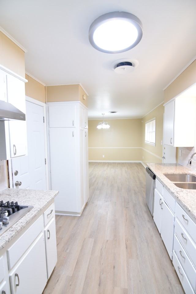 1207 Cedar Dr - Photo 5 of 28