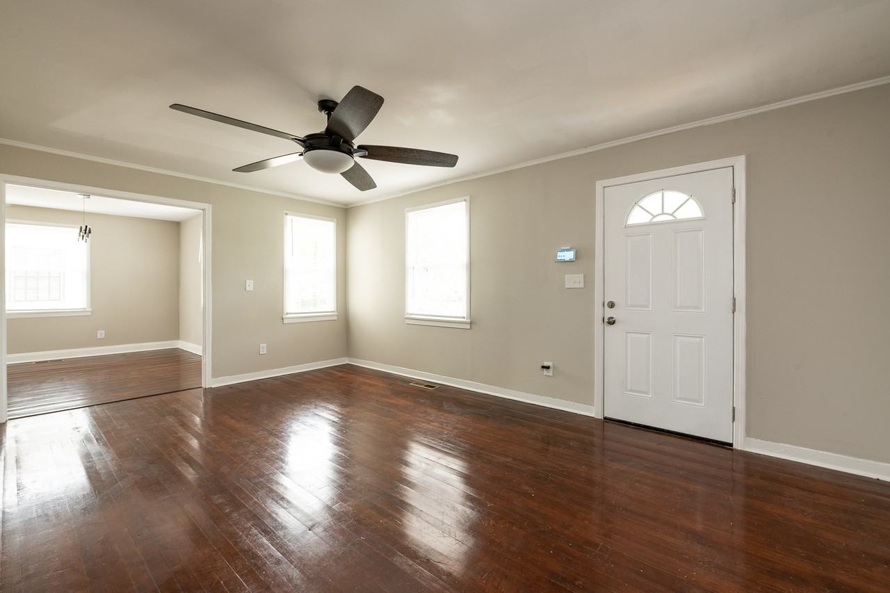 1854 Broadwell St Sw - Photo 3 of 22