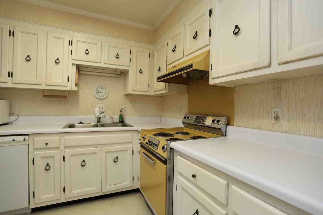 314 Hummingbird Cir - Photo 4 of 11