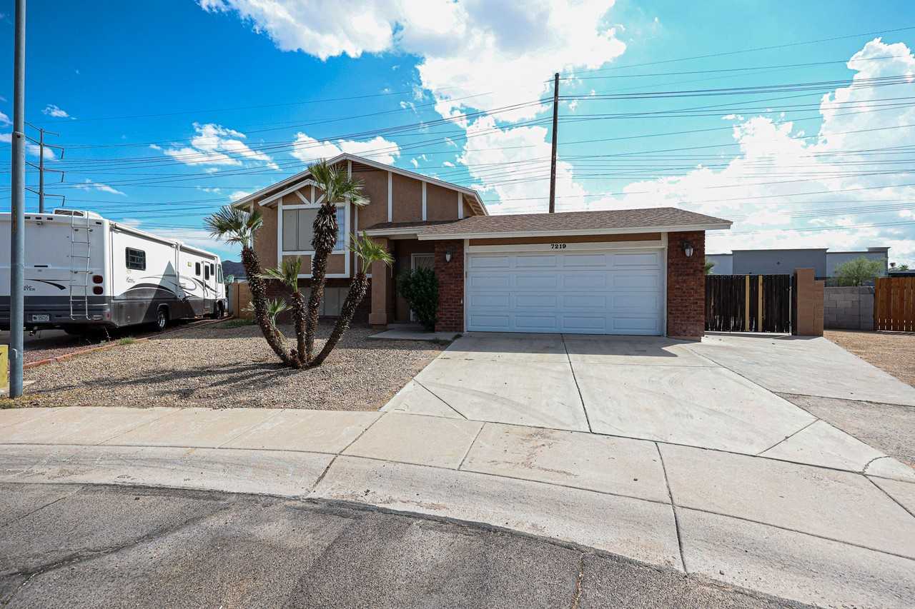 7219 S 14th Pl - Photo 2 of 29