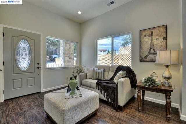 891 Merle Ave - Photo 3 of 16